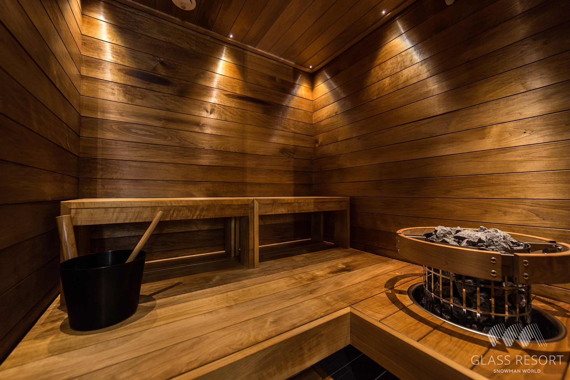 Glass Apartment_sauna klein.jpg