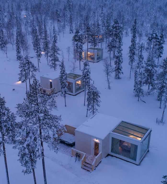 deluxe aurora cabin.jpg