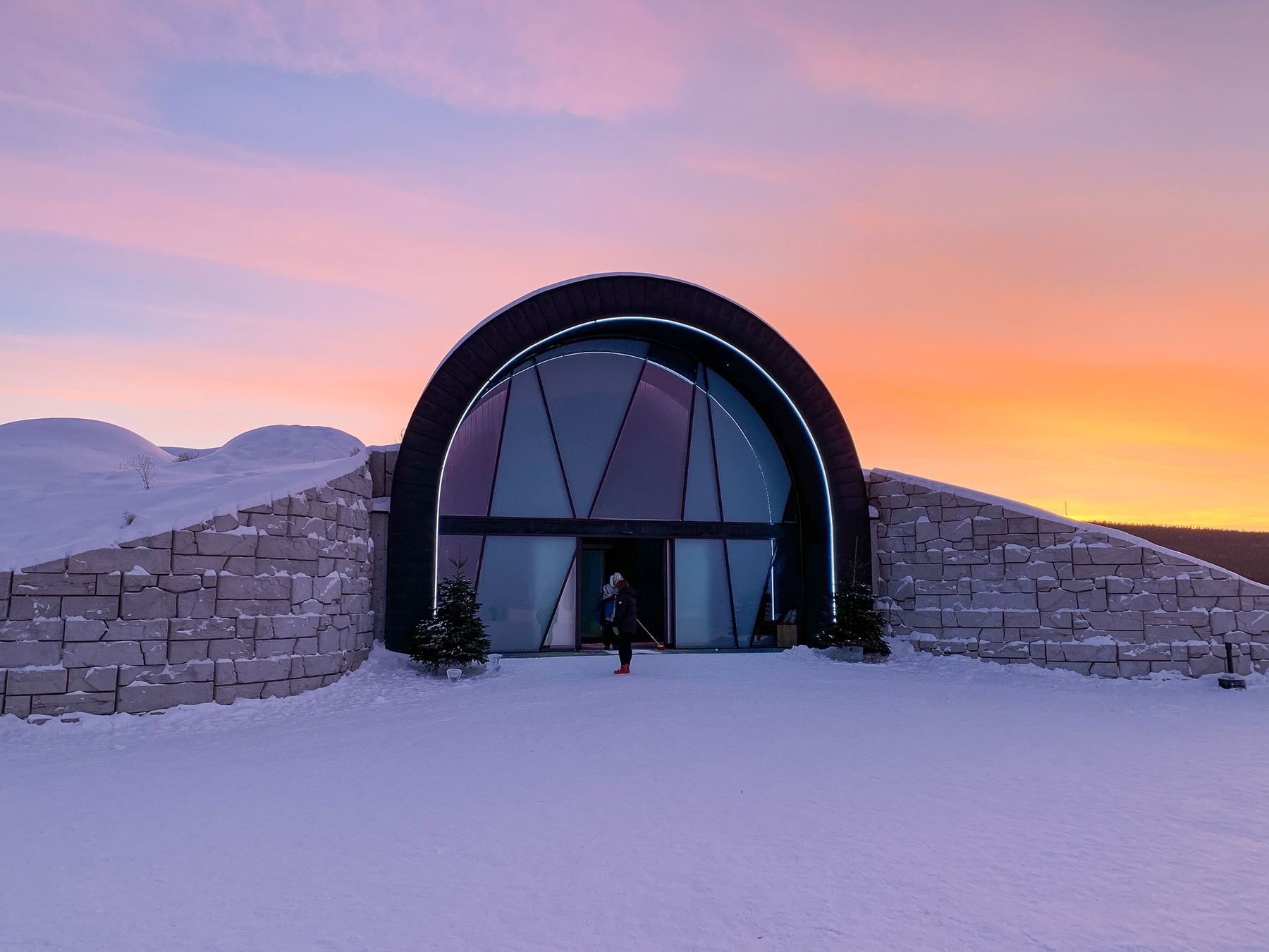 365-Ice-Hotel-Kiruna.jpg